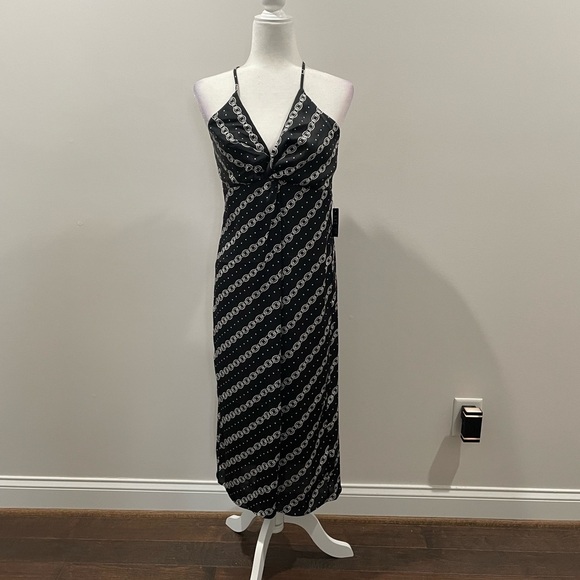 Express Chain Link Printed Slip Dress. - Picture 6 of 8